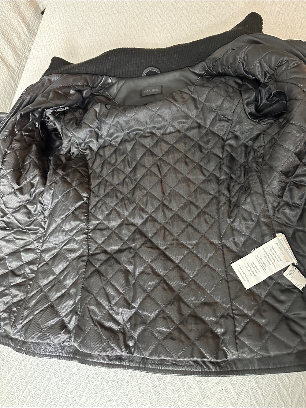 Danier Leather hooded insulated jacket coat faux fur fall spring zip up women’s - Picture 13 of 15